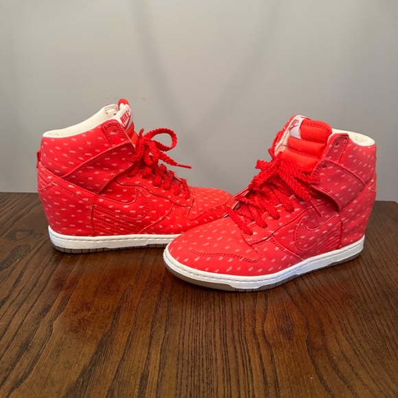 Brand new Nike Sky Hi Wedge Dunk - Picture 3 of 4